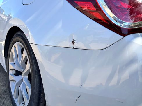 Used 2013 Hyundai Genesis 2.0T image 17