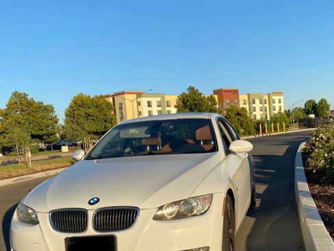 Used 2008 BMW 328i Coupe RWD image 4