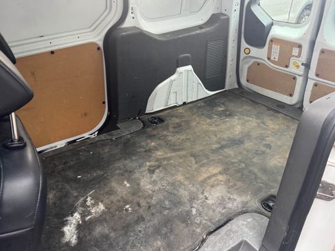 Used 2020 Ford Transit Connect XL image 8