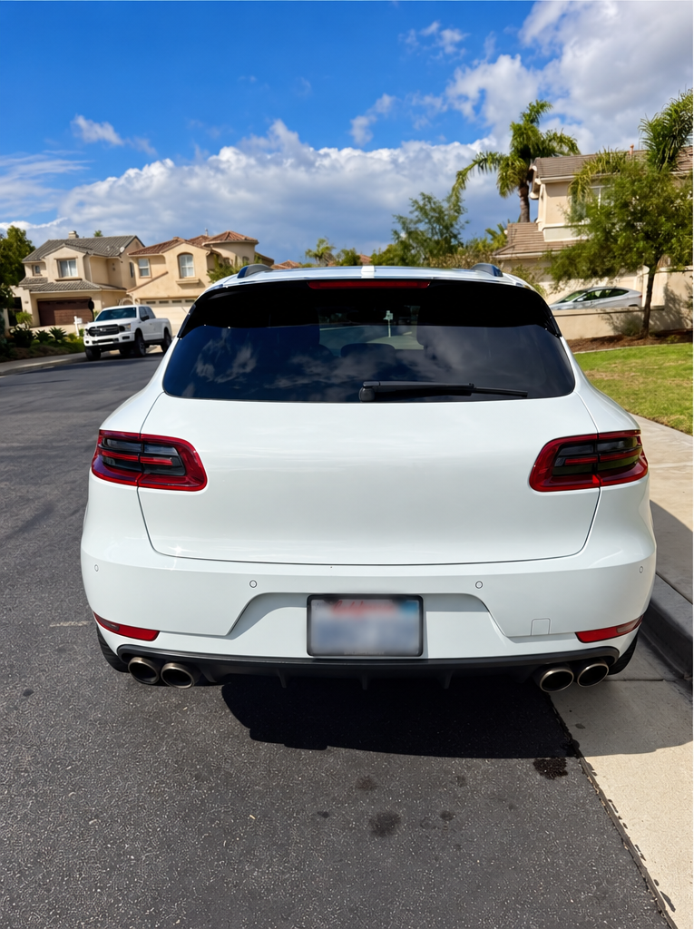 Used 2017 Porsche Macan S AWD/4WD image 2