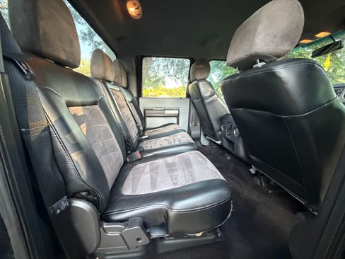 Used 2016 Ford F250 XLT w/ XLT Premium Package AWD/4WD image 17