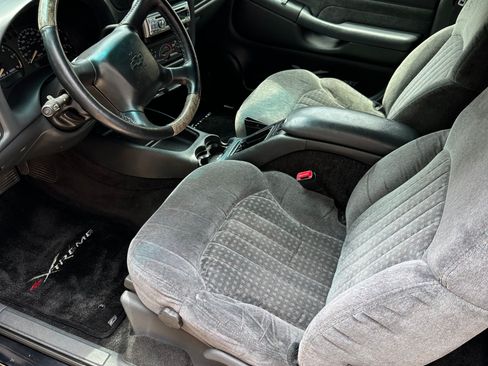 Used 2002 Chevrolet S10 Pickup LS w/ LS Preferred Equipment Group image 11