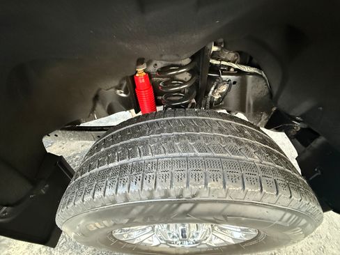 Used 2017 Ford F350 Platinum w/ Platinum Ultimate Package image 25