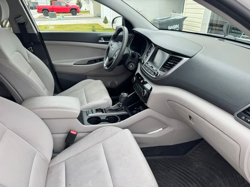 Used 2018 Hyundai Tucson SEL image 6
