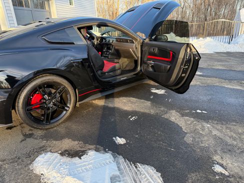 Used 2018 Ford Mustang GT Premium w/ Equipment Group 401A image 24