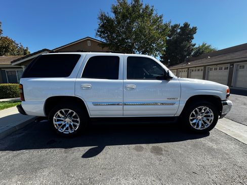 Used 2004 GMC Yukon SLE w/ Cargo Package RWD image 9