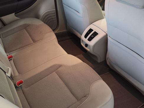 Used 2011 Ford Taurus SEL w/ 201A Rapid Spec Order Code image 14