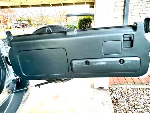 Used 2001 Honda CR-V LX image 8