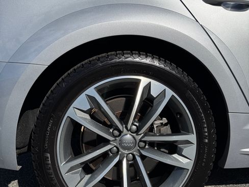 Used 2018 Audi A4 2.0T allroad Prestige w/ Prestige Package image 14