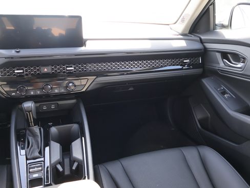 Used 2025 Honda Accord EX-L image 14