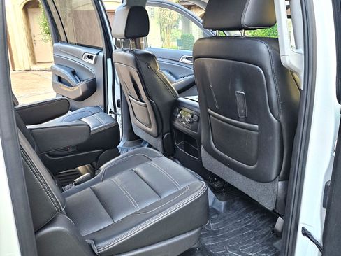Used 2016 GMC Yukon XL Denali w/ Open Road Package AWD/4WD image 19