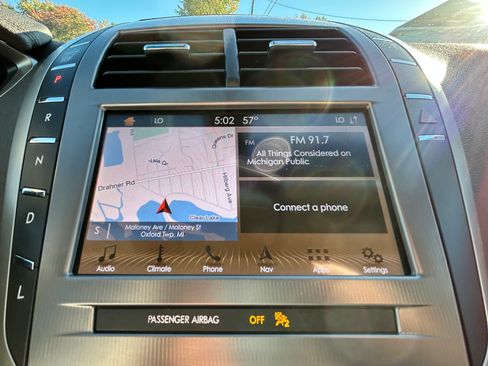 Used 2019 Lincoln MKZ Reserve image 28