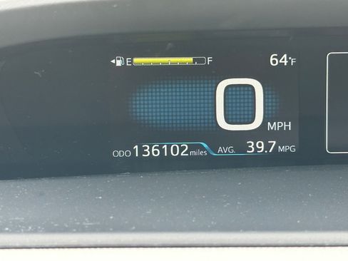 Used 2017 Toyota Prius Two w/ Prius Two Safety Plus Package FWD image 9
