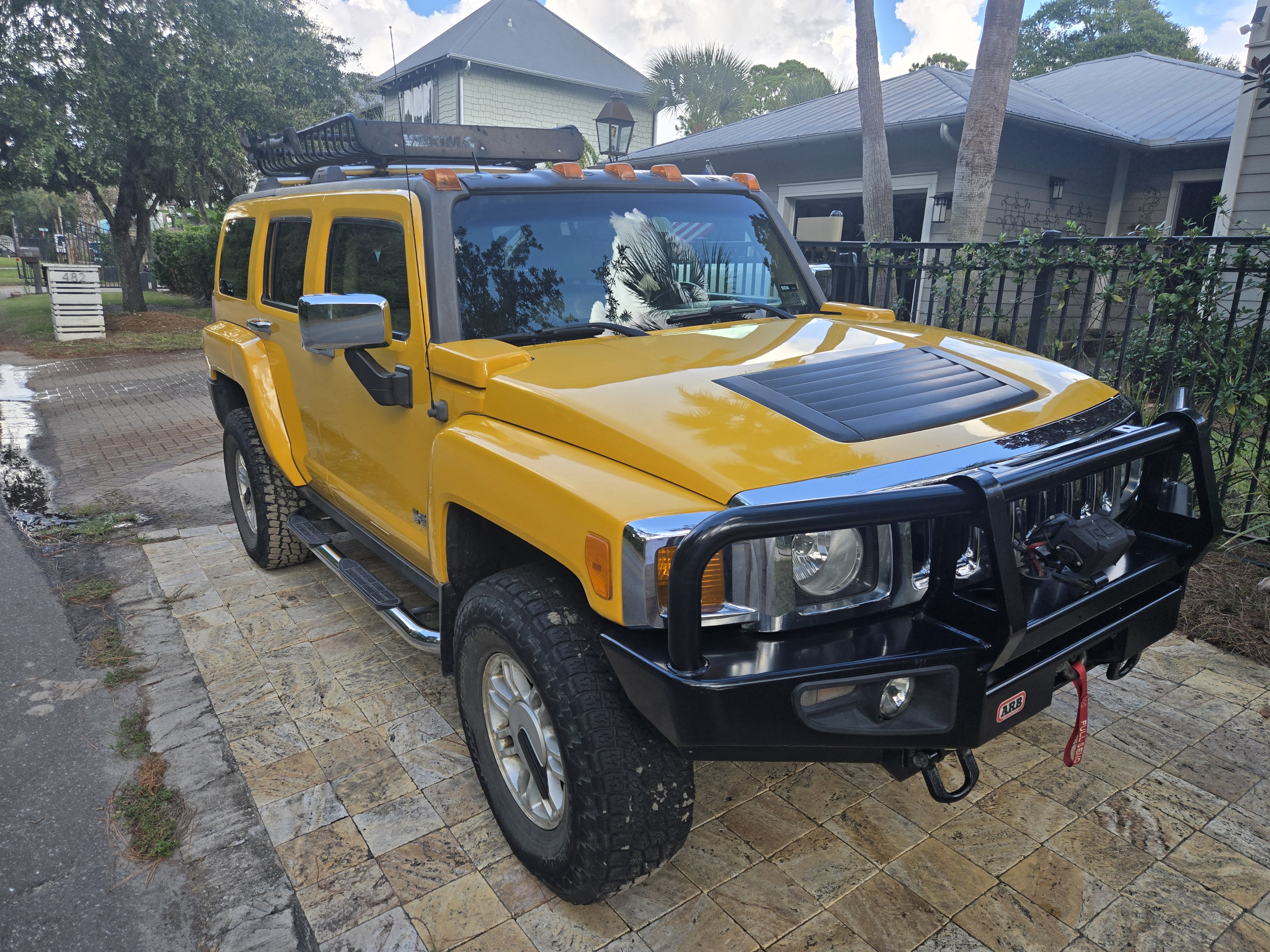 Used 2006 HUMMER H3 AWD/4WD image 1