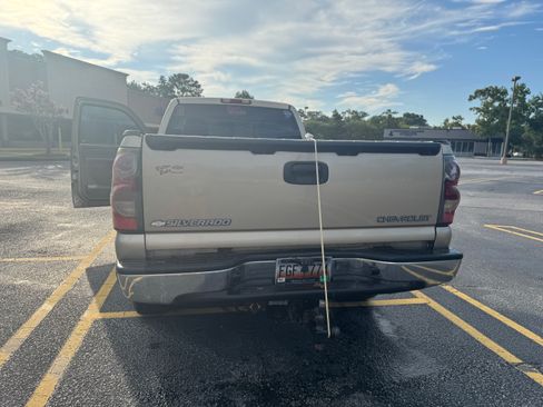 Used 2004 Chevrolet Silverado 1500 4x4 Regular Cab w/ Light Duty Power Package image 8