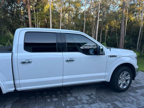 Used 2020 Ford F150 Lariat image 4