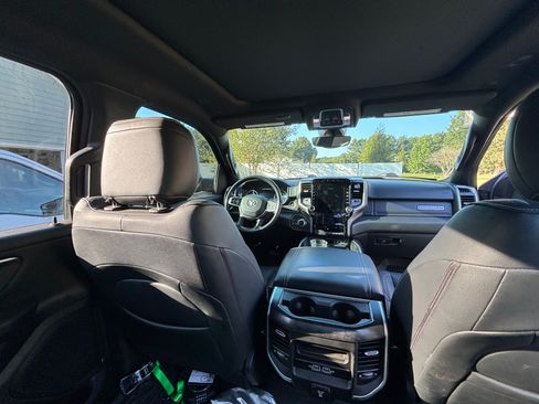 Used 2022 RAM 1500 Big Horn AWD/4WD image 11