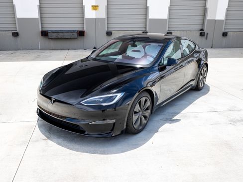 Used 2024 Tesla Model S Plaid AWD/4WD image 11