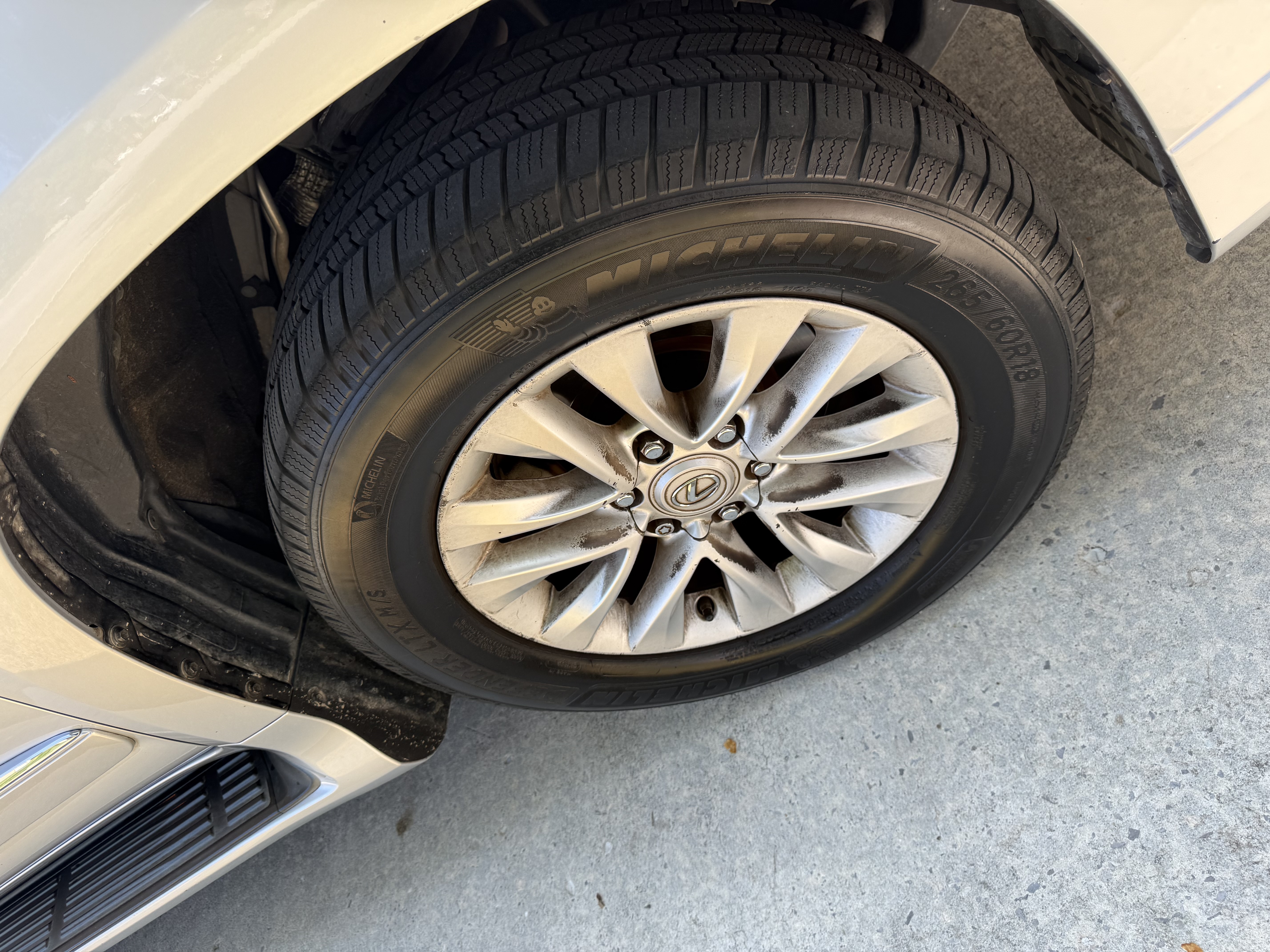 Used 2015 Lexus GX 460 w/ Premium Package AWD/4WD image 19