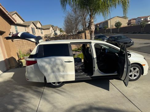 Used 2018 Honda Odyssey EX-L image 6