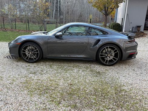Used 2022 Porsche 911 Turbo image 8