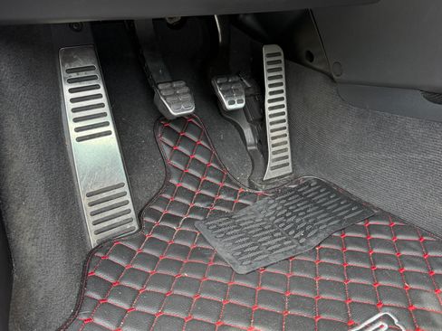 Used 2011 Audi R8 V10 AWD/4WD image 24