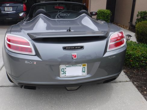 Used 2007 Saturn Sky Red Line RWD image 5