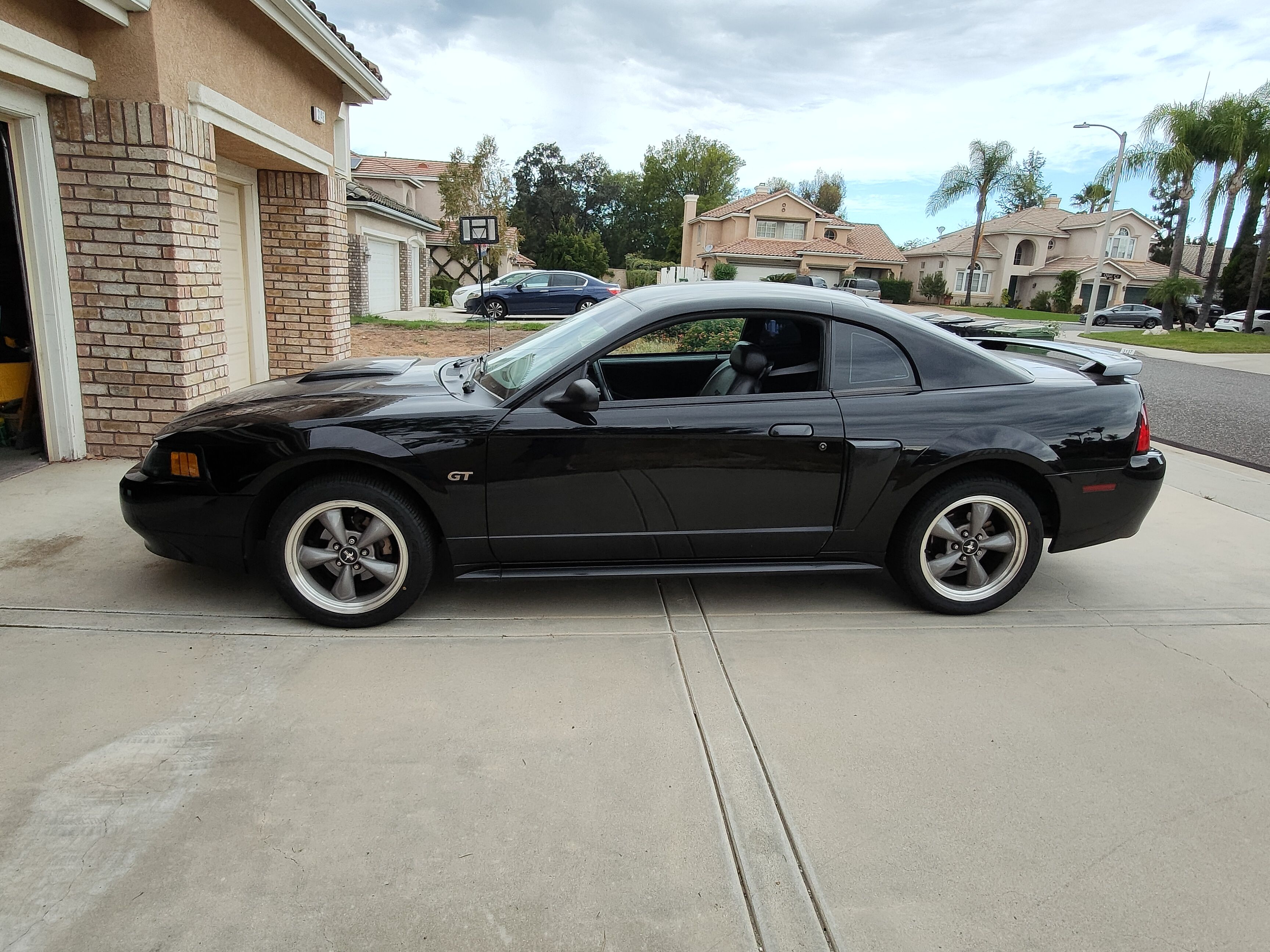 Used 2002 Ford Mustang GT Premium RWD image 5