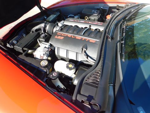 Used 2006 Chevrolet Corvette Coupe image 15