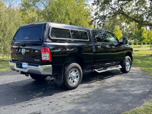 Used 2024 RAM 2500 Tradesman w/ Chrome Appearance Group image 2