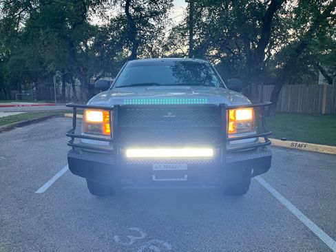 Used 2010 GMC Sierra 1500 SLE w/ Power Pack Plus AWD/4WD image 5