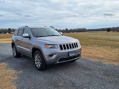 Used 2016 Jeep Grand Cherokee Limited image 6
