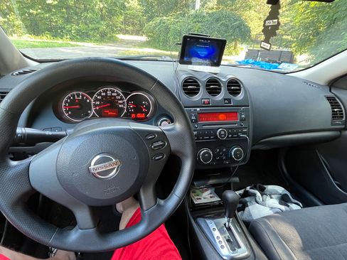 Used 2010 Nissan Altima 2.5 S image 10