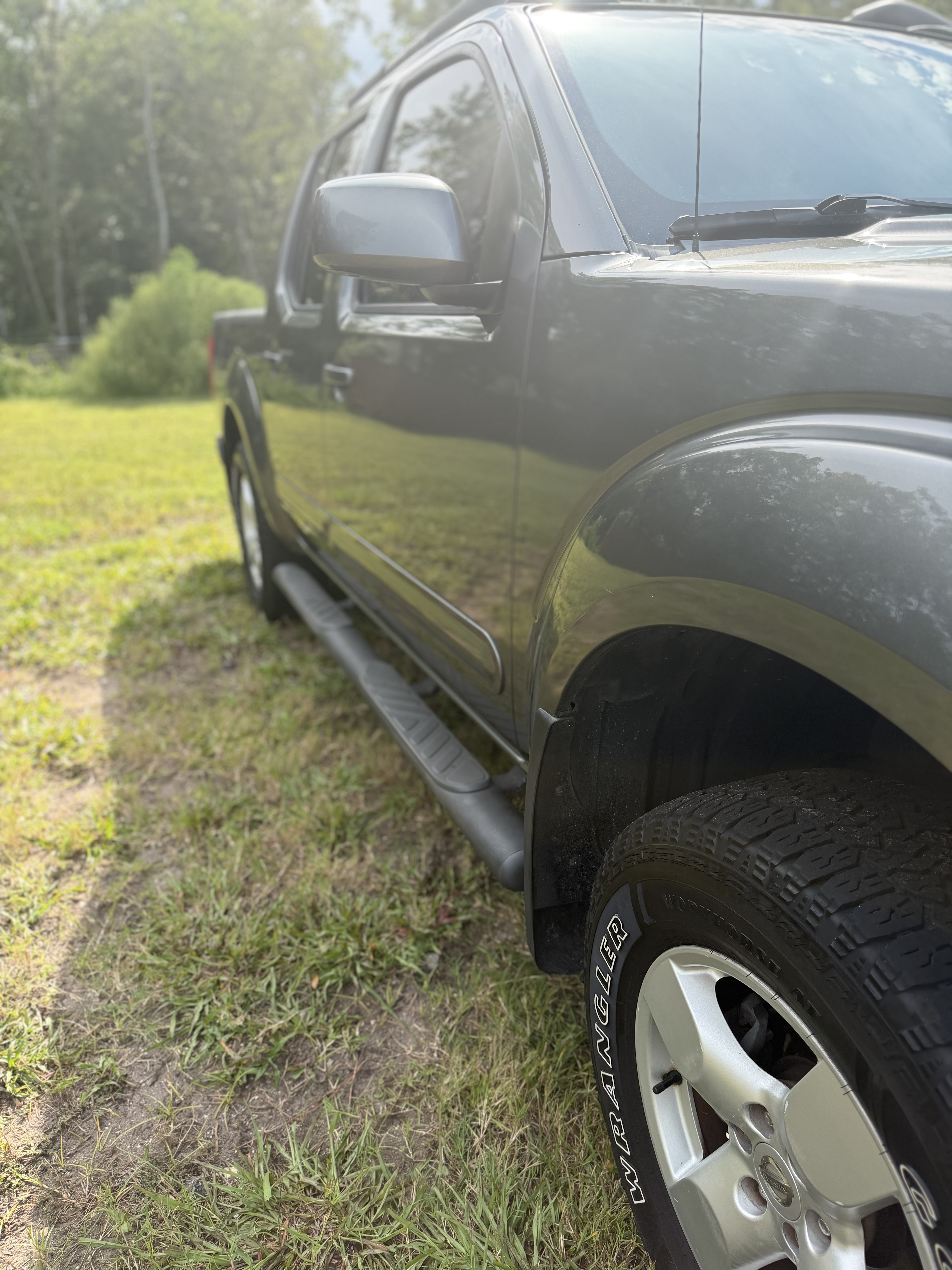 Used 2006 Nissan Frontier LE RWD image 16