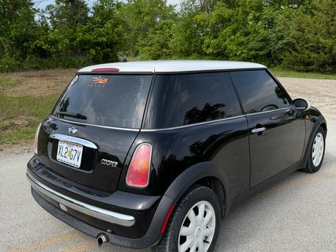 Used 2004 MINI Cooper Hardtop FWD image 6