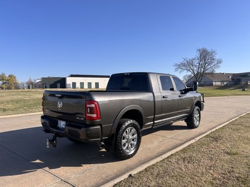 Used 2022 RAM 2500 Limited w/ Towing Technology Group image 9