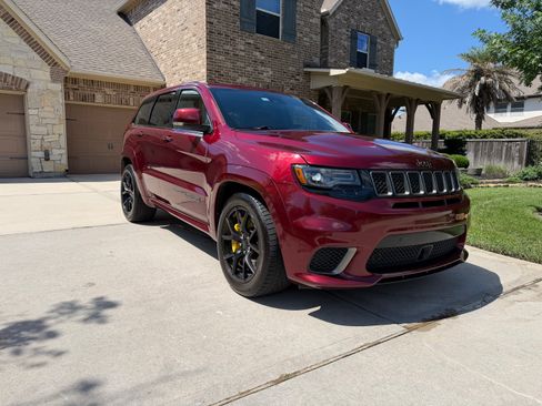 Used 2019 Jeep Grand Cherokee Trackhawk AWD/4WD image 1