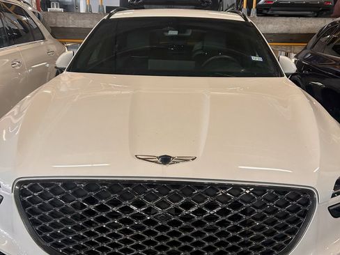 Used 2024 Genesis GV70 2.5T w/ Sport Prestige Package image 11