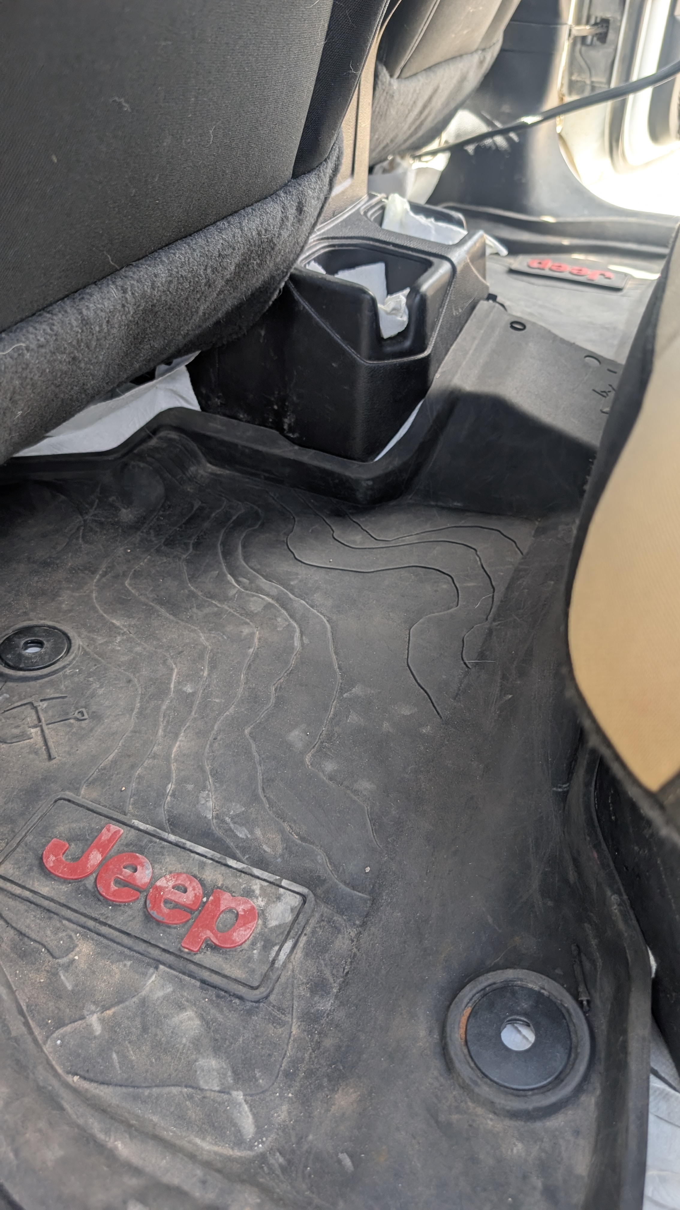 Used 2021 Jeep Gladiator Sport AWD/4WD image 9
