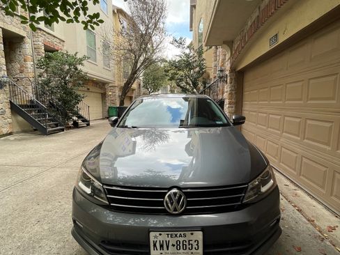 Used 2016 Volkswagen Jetta SEL Premium image 5