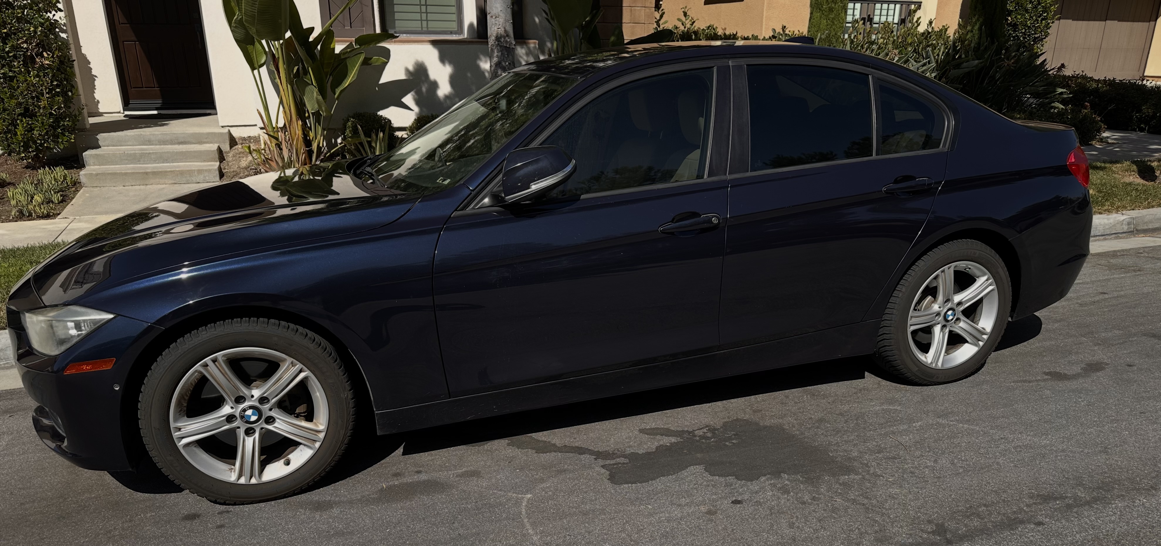 Used 2013 BMW 328i Sedan RWD image 2