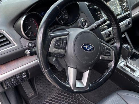 Used 2016 Subaru Outback 2.5i Limited AWD/4WD image 16