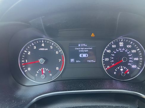 Used 2019 Kia Forte LXS image 13