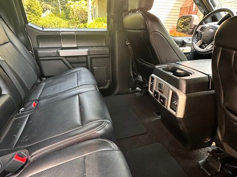 Used 2020 Ford F150 Lariat w/ Equipment Group 502A Luxury AWD/4WD image 6