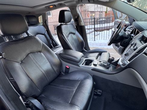 Used 2011 Cadillac SRX Luxury image 11