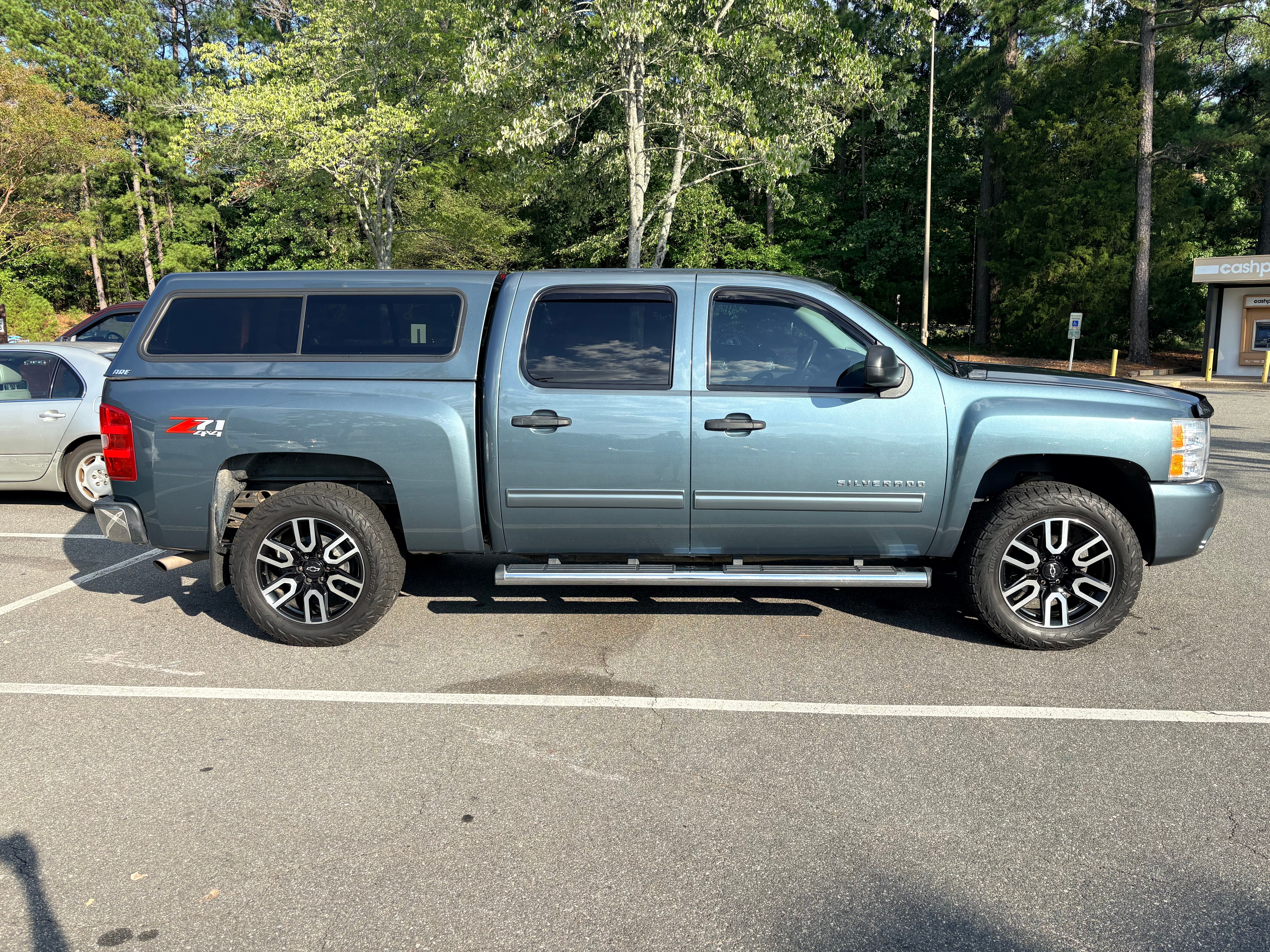 Used 2010 Chevrolet Silverado 1500 LT w/ Power Pack Plus AWD/4WD image 1