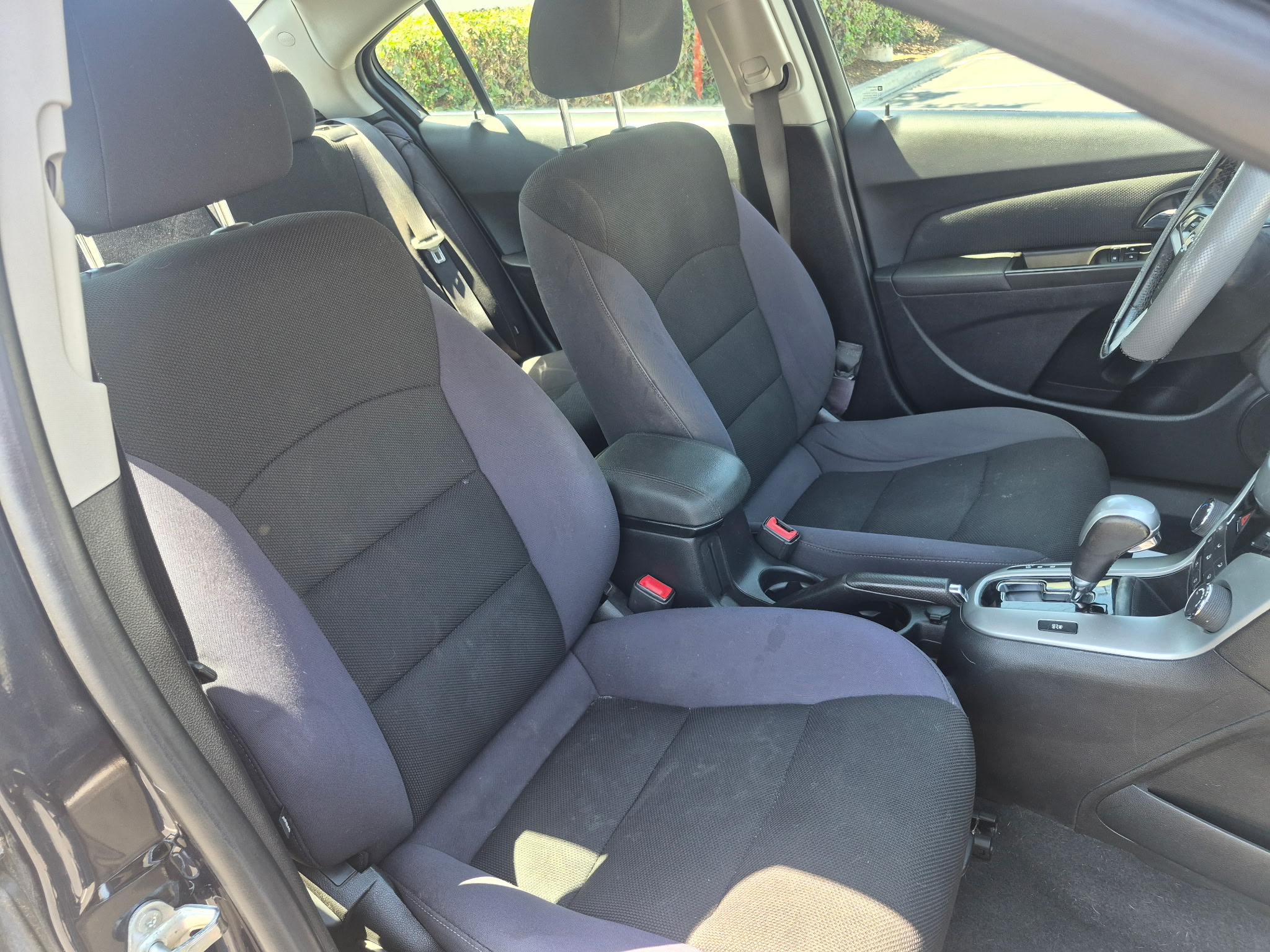 Used 2014 Chevrolet Cruze LT FWD image 14