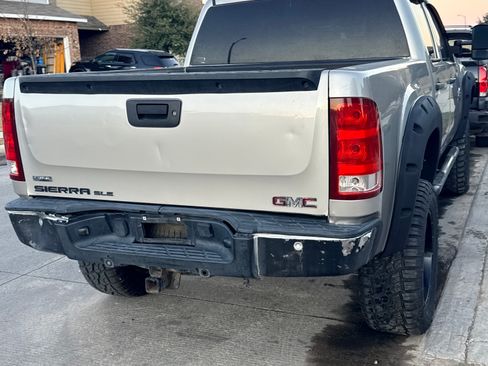 Used 2009 GMC Sierra 1500 SLE w/ Texas Edition image 4