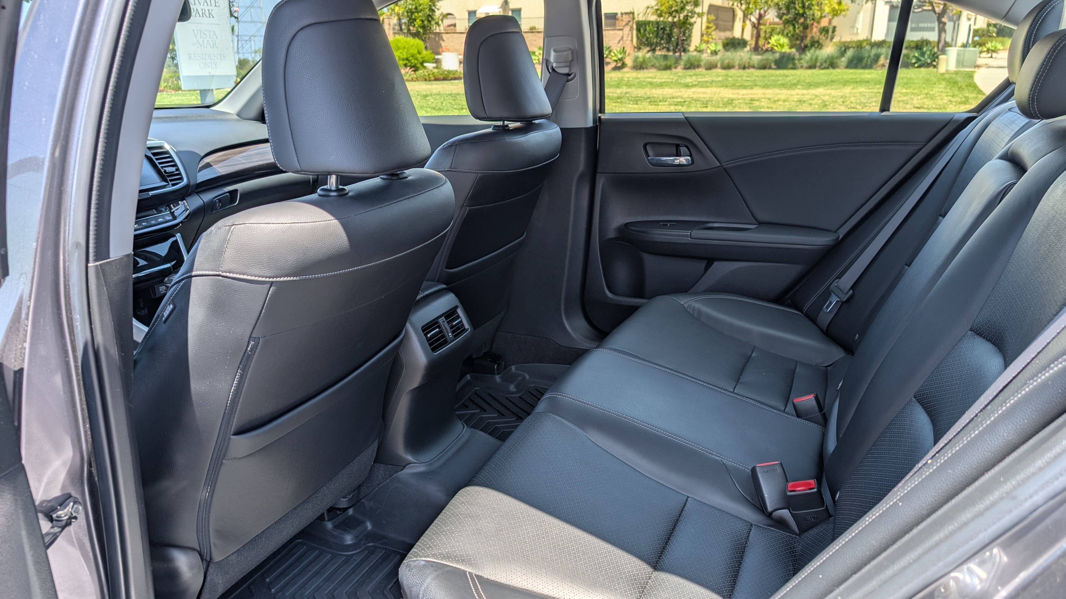 Used 2017 Honda Accord EX-L image 13