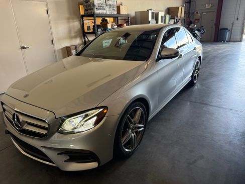 Used 2019 Mercedes-Benz E 300 image 9